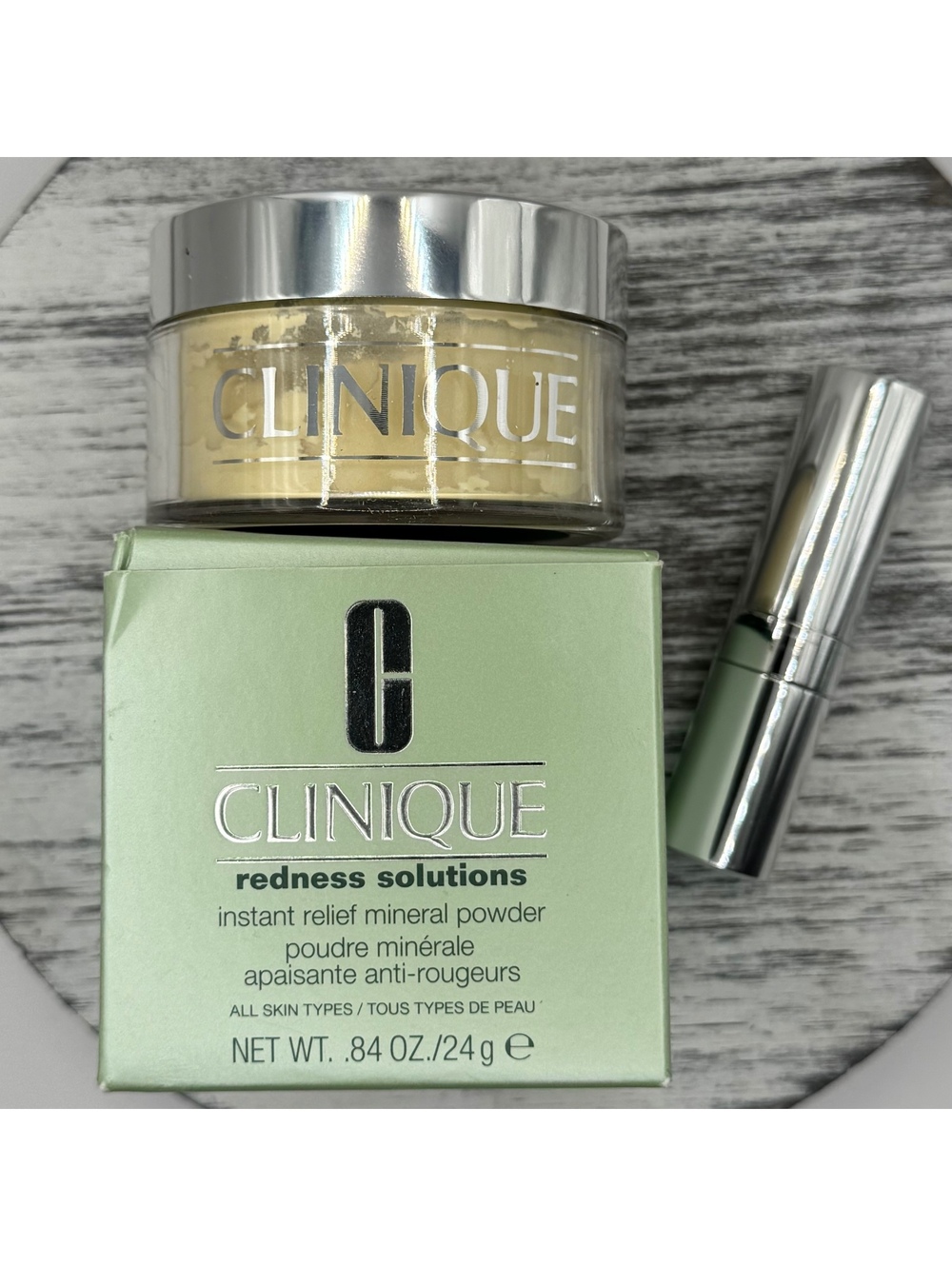 Clinique Redness Solutions Instant Relief Mineral Loose Powder w/ Brush SEALED